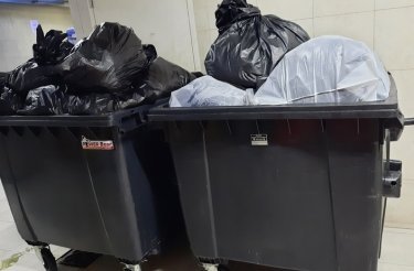 containers overflow mixed waste